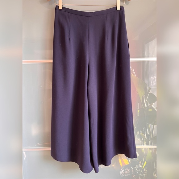 Babaton Lazarus Culottes in Navy - Picture 3 of 6